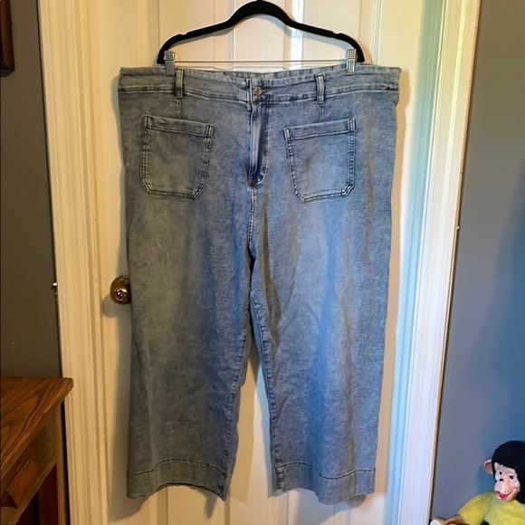 LC Lauren Conrad Denim - LC Lauren Conrad Light Blue Wide Leg Jeans